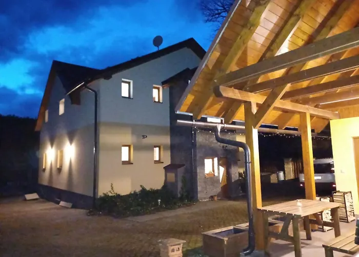 Vila Pohoda Javorniky S Rozlahlym Pozemkom